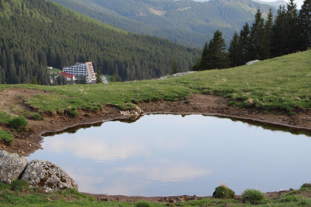 Hotel Pestera Sinaia Extérieur photo