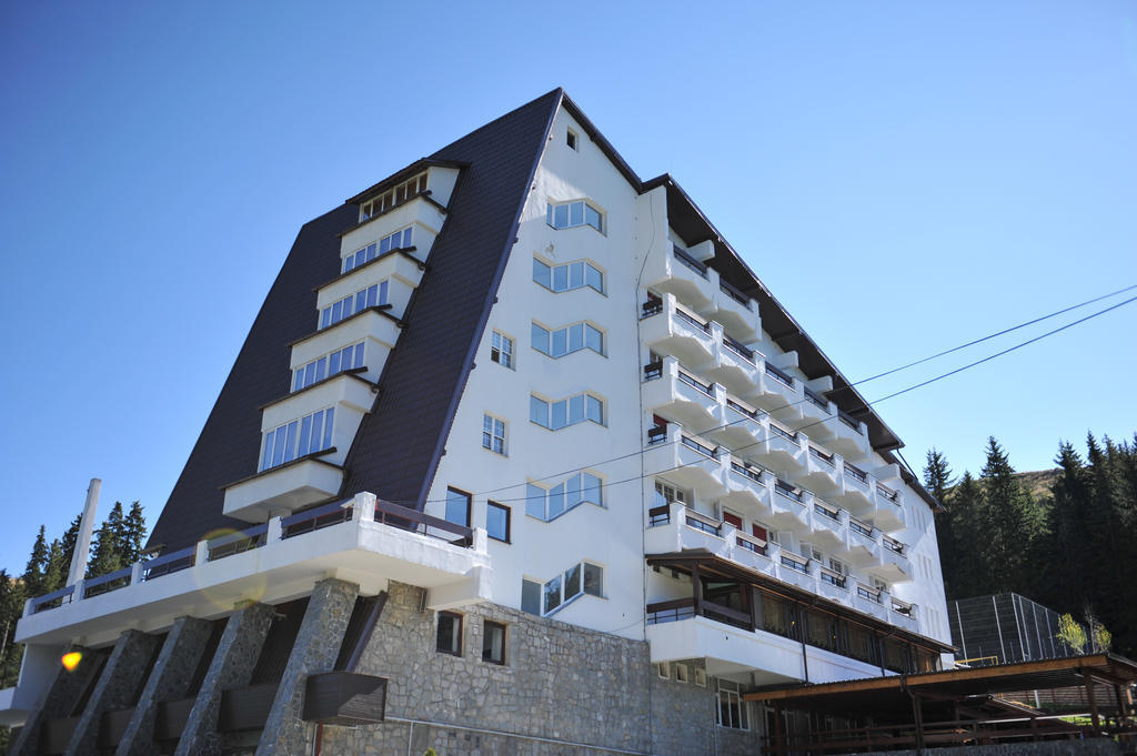 Hotel Pestera Sinaia Extérieur photo